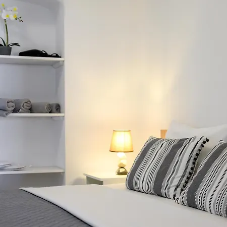 Marillia's Elegance Apartament *