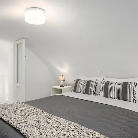 Marillia's Elegance Apartament *